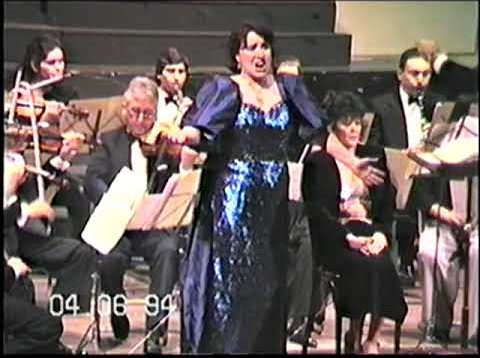 <span>FULL </span>Adelaida Negri Concert in Rosario 1994